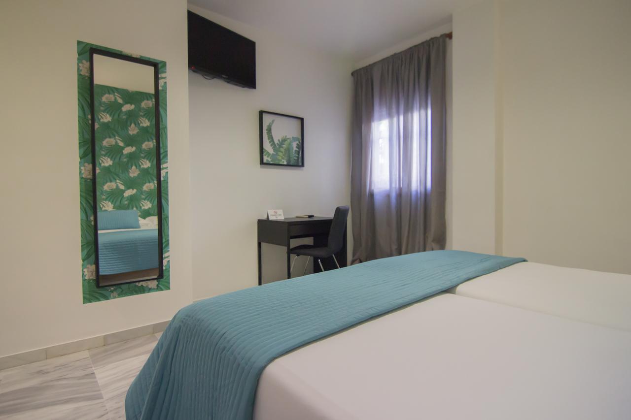 Hotel Isla Menor Dos Hermanas Εξωτερικό φωτογραφία